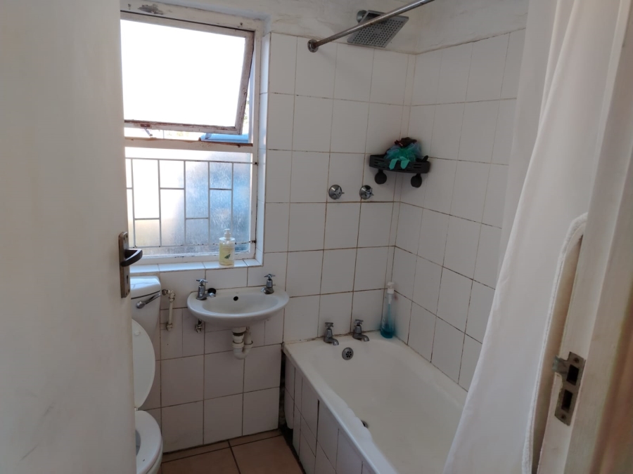 To Let 1 Bedroom Property for Rent in Vincent Eastern Cape